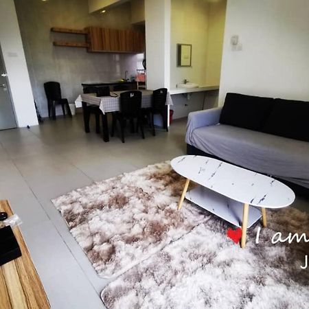 Studio Apartment Pasar Malam J.Louvre Tanah Rata Eksteriør bilde